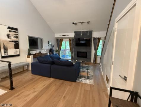 50 Red Oak Terrace Jefferson NJ 07438