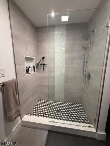 50 Red Oak Terrace Jefferson NJ 07438