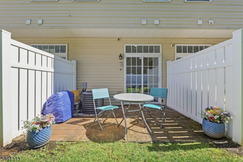 7 Derby East Orange NJ 07018