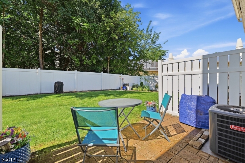 7 Derby East Orange NJ 07018