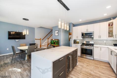 10 Gannet Court Wayne NJ 07470