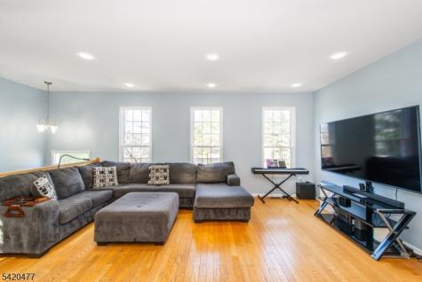 10 Gannet Court Wayne NJ 07470