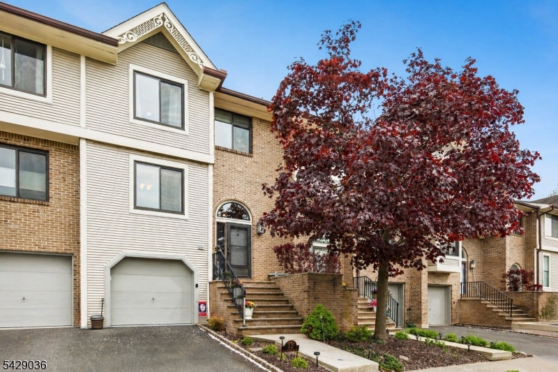 12 Louisburg Square Verona NJ 07044