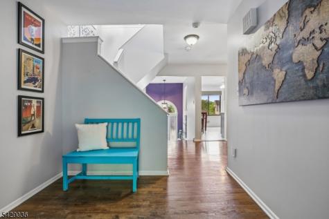 12 Louisburg Square Verona NJ 07044