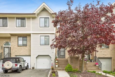 12 Louisburg Square Verona NJ 07044