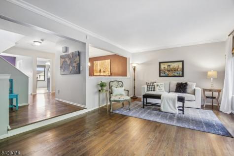 12 Louisburg Square Verona NJ 07044