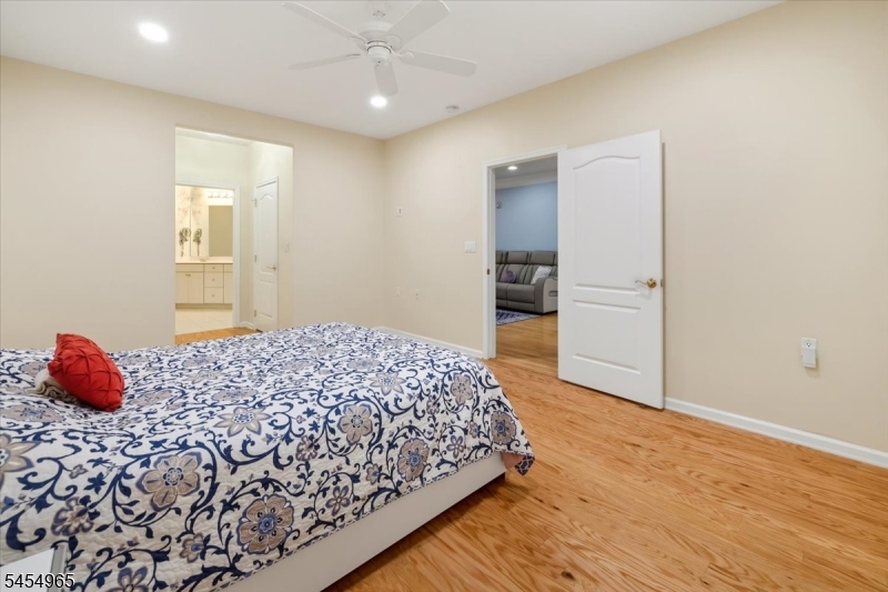 2101 Neville Court Franklin NJ 08873