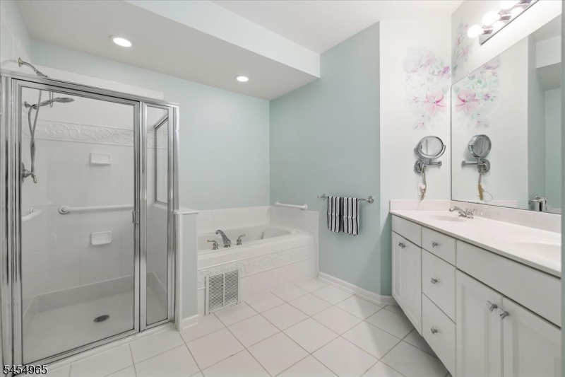 2101 Neville Court Franklin NJ 08873