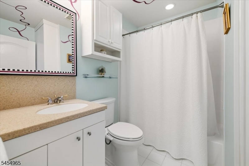 2101 Neville Court Franklin NJ 08873