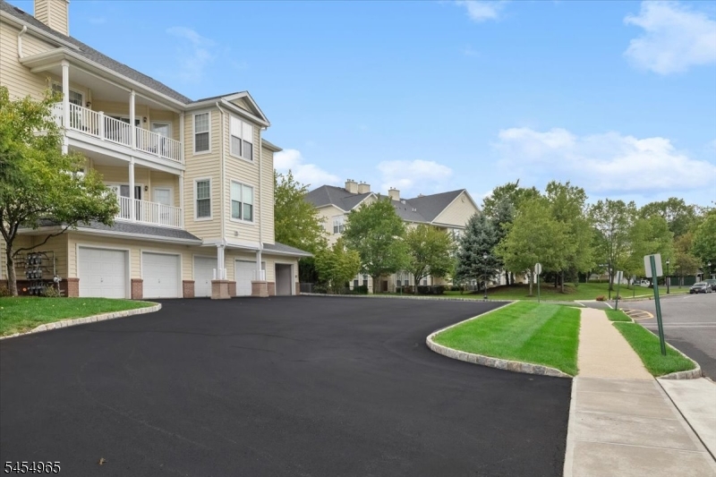 2101 Neville Court Franklin NJ 08873