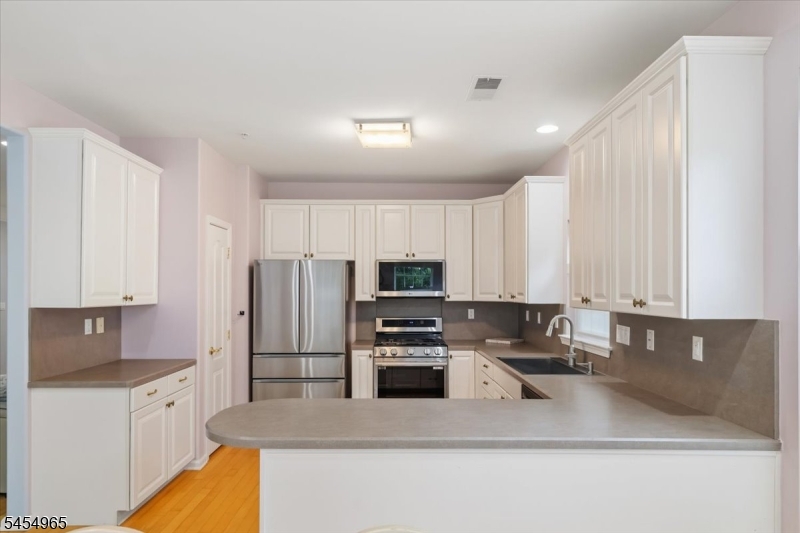 2101 Neville Court Franklin NJ 08873