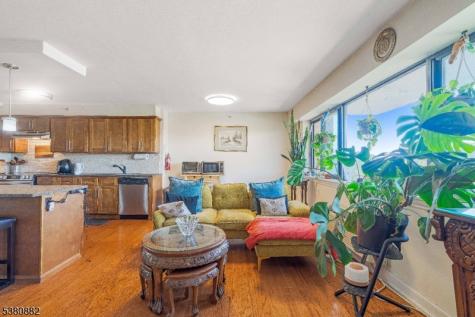 60 Parkway Drive East Orange NJ 07017