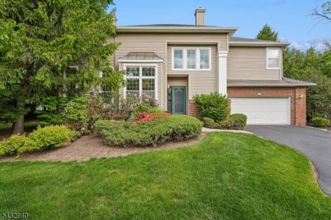 32 Kent Drive Roseland NJ 07068