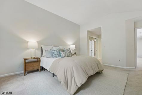 32 Kent Drive Roseland NJ 07068