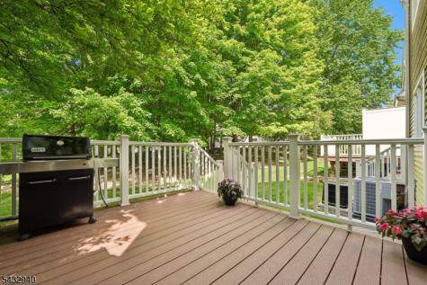 32 Kent Drive Roseland NJ 07068