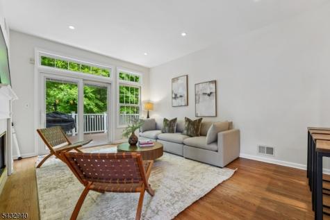 32 Kent Drive Roseland NJ 07068