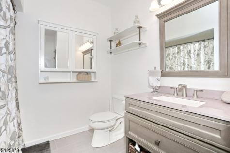 1314 Richmond Road West Milford NJ 07480