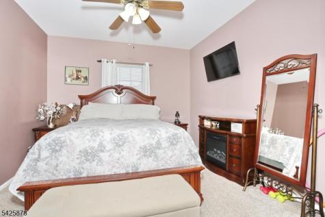 1314 Richmond Road West Milford NJ 07480