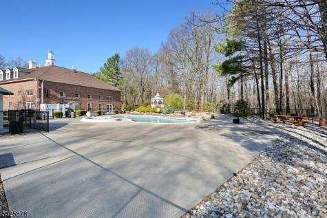 1314 Richmond Road West Milford NJ 07480