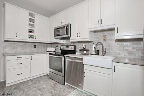 1314 Richmond Road West Milford NJ 07480