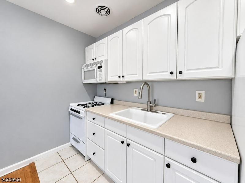 640 Franklin Avenue Nutley NJ 07110