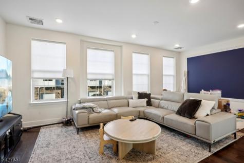 26 Colgate Drive Morris NJ 07960
