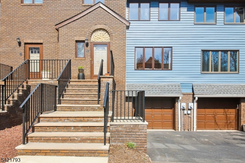 8 Village Green Court South Orange Village NJ 07079
