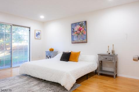 8 Amethyst Way Franklin NJ 08823