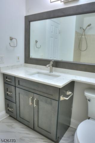 8 Amethyst Way Franklin NJ 08823