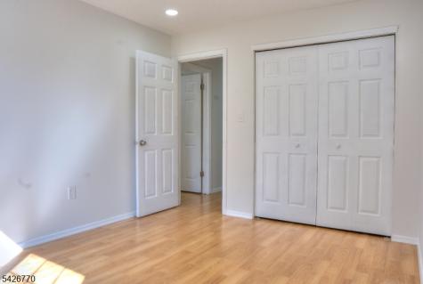 8 Amethyst Way Franklin NJ 08823