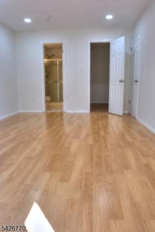 8 Amethyst Way Franklin NJ 08823