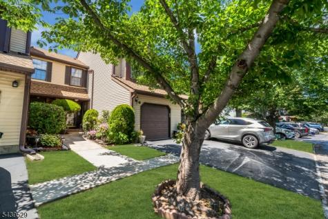 107 Bayberry Drive Franklin NJ 08873