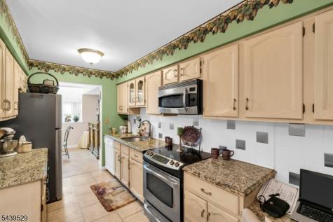 107 Bayberry Drive Franklin NJ 08873