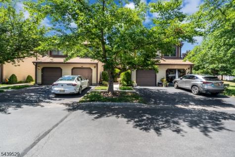 107 Bayberry Drive Franklin NJ 08873
