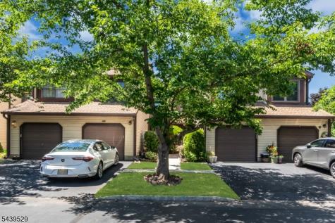 107 Bayberry Drive Franklin NJ 08873