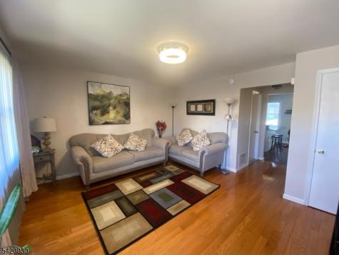154 S 6th Avenue Manville NJ 08835
