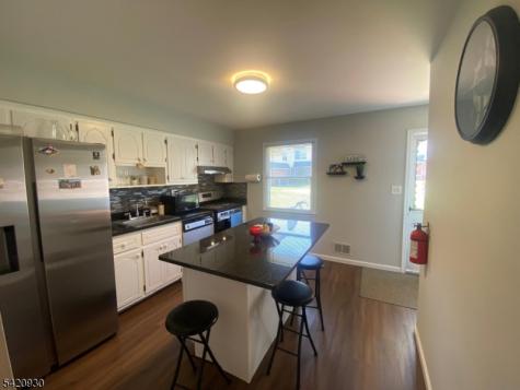 154 S 6th Avenue Manville NJ 08835