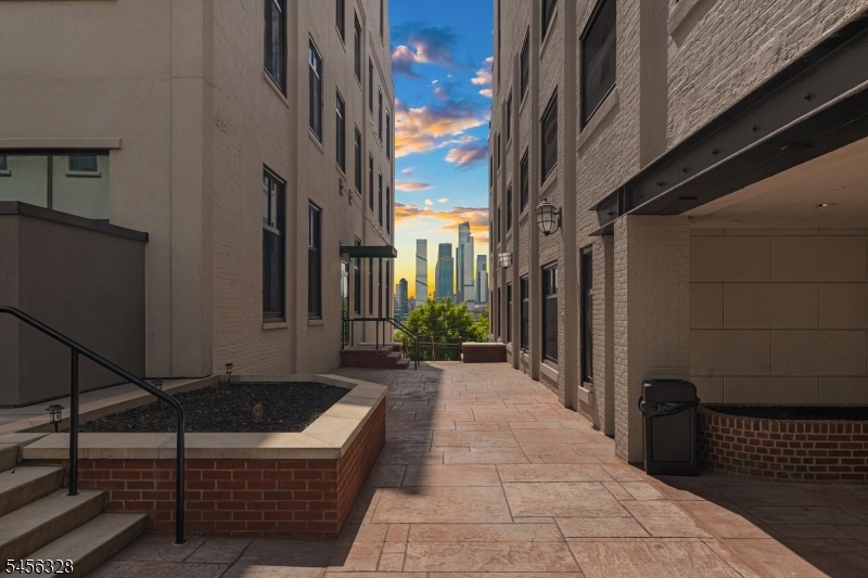 518 Gregory Avenue 425 Weehawken NJ 07086