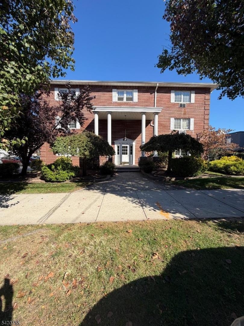 129 W 33rd Street Bayonne NJ 07002