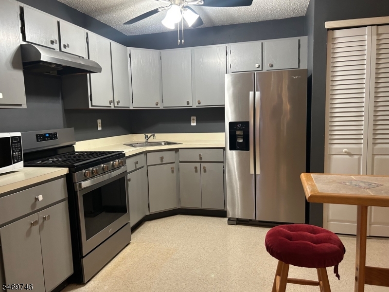 37 Fisher Drive Franklin NJ 08823