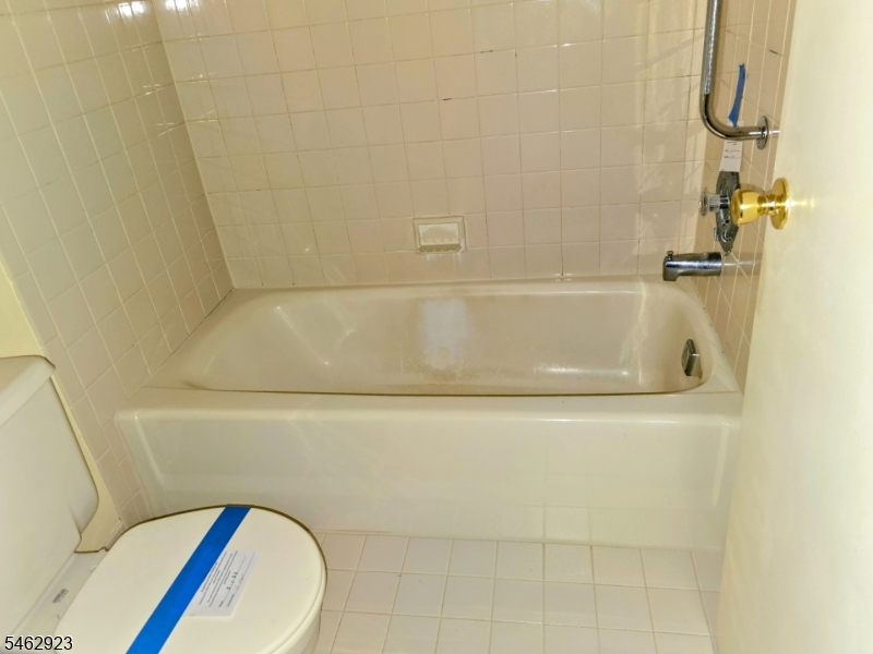 41 Stevens Court Bedminster NJ 07921