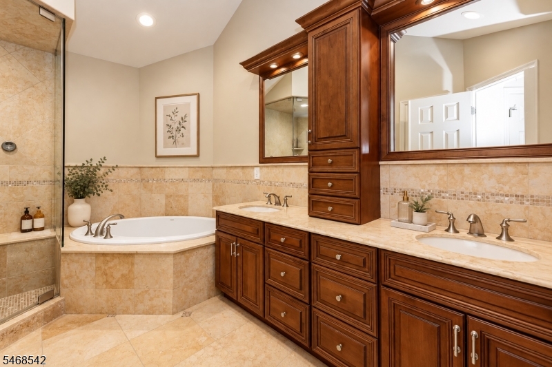 517 Regal Boulevard Livingston NJ 07039