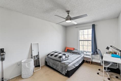 25 Chelsea Court Franklin NJ 08823
