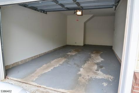 2103 Neville Court Franklin NJ 08873