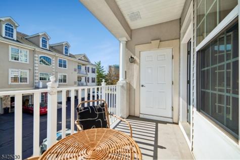 4 Quarry Drive Woodland Park NJ 07424