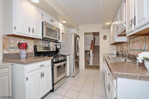 164 Winchester Court Washington NJ 07676