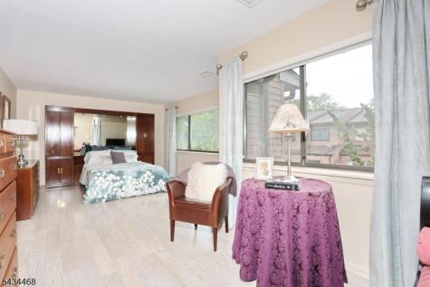 164 Winchester Court Washington NJ 07676