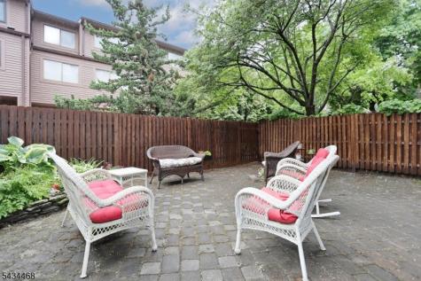 164 Winchester Court Washington NJ 07676