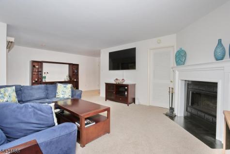 164 Winchester Court Washington NJ 07676