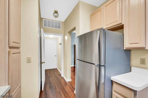 29 Heatherwood Lane Bedminster NJ 07921